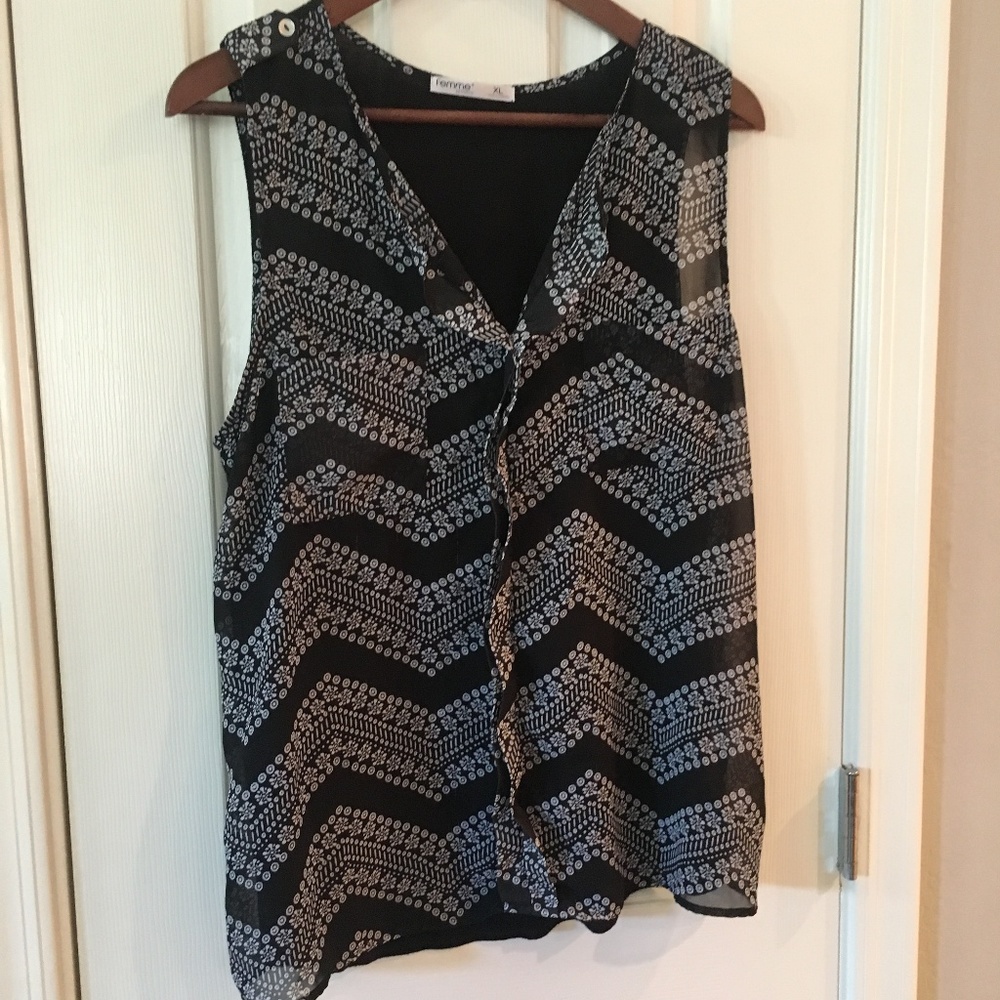 Sleeveless Blouse